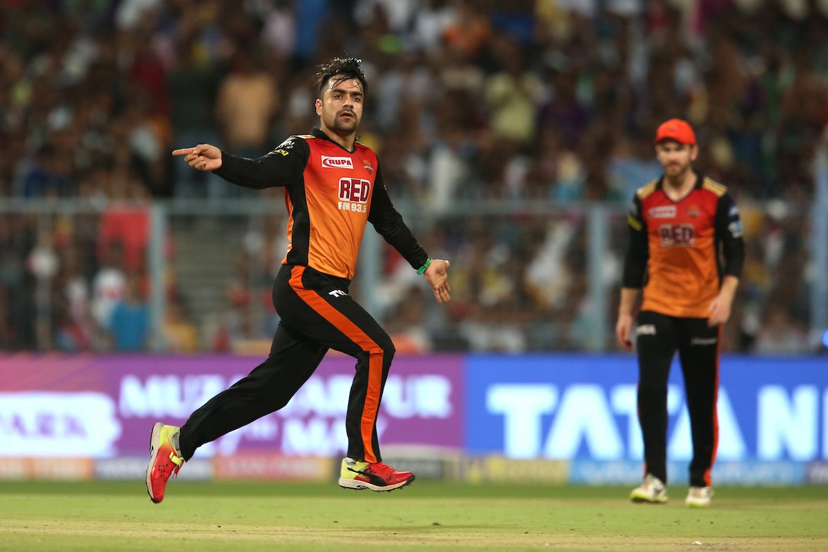 Twitter reacts to Rashid Khan single-handedly taking Sunrisers Hyderabad into the IPL final